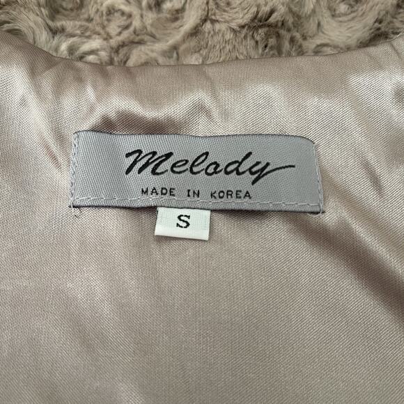 Faux Fur Bolero Cropped Vest Size S Mocha Taupe Rosette Sleeveless Boho Fall NWT - Picture 5 of 8